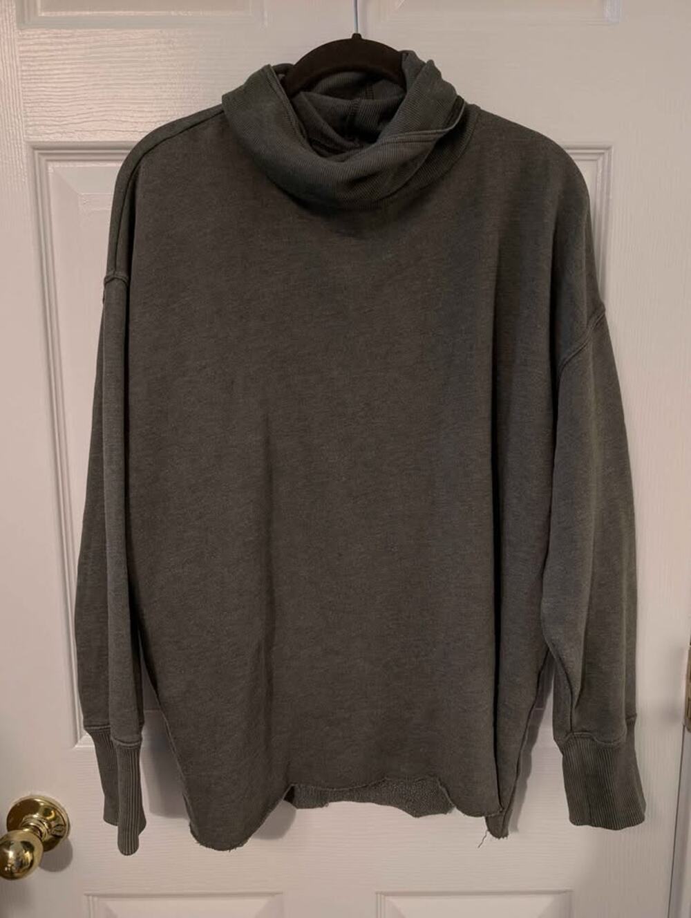 Aerie green sweatshirt size small